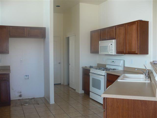 308 Via Bella Donna Rio Rico, AZ 85648 - Photo 3 of 6