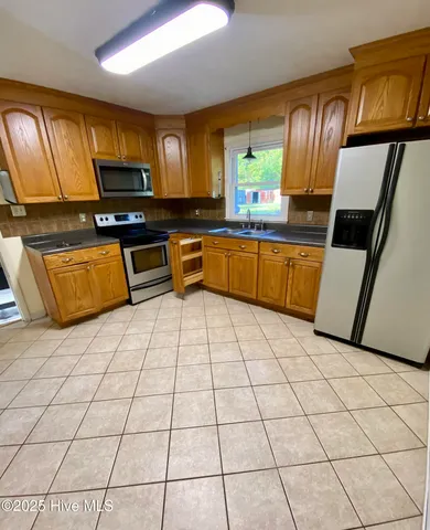 $149,900 | 21140 Airbase Road, Wagram, NC 28396