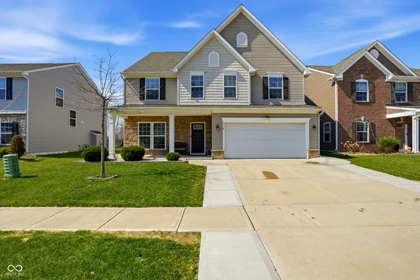$394,999 | 516 Dietz Drive, Greenwood, IN 46143