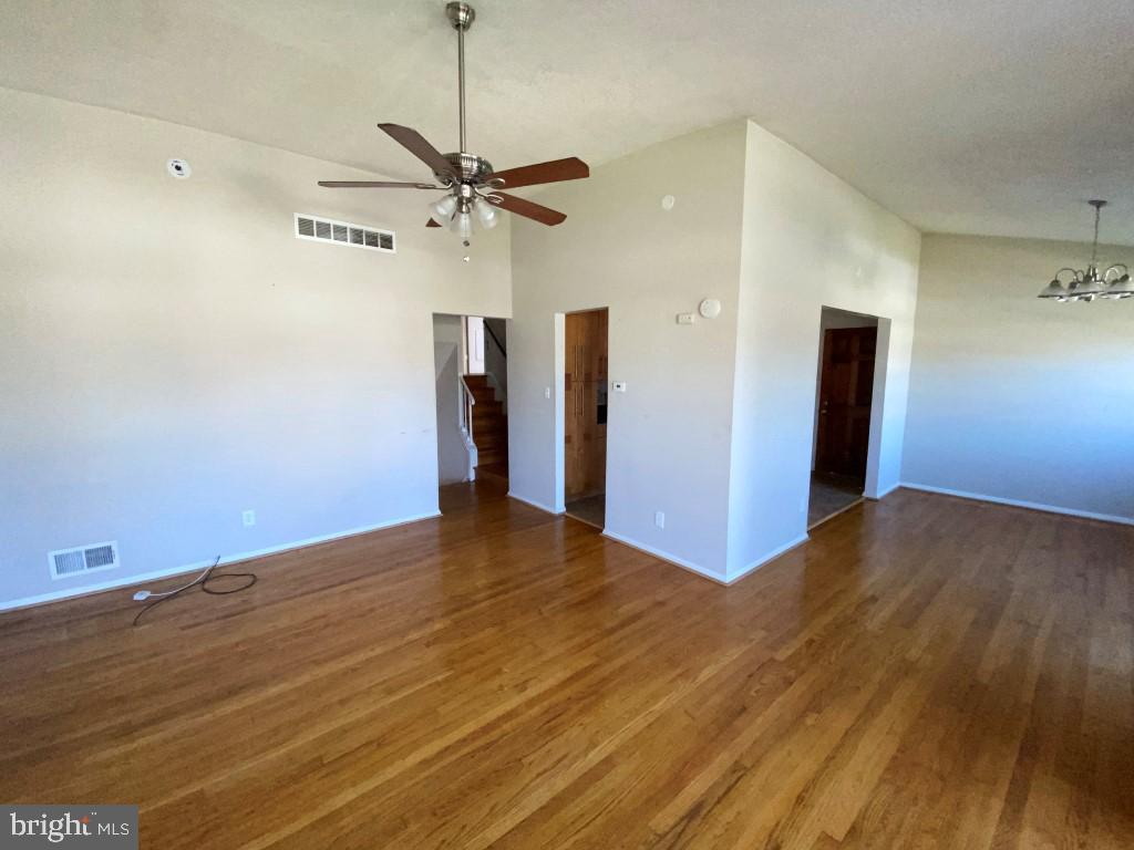 3307 Fieldview Road Baltimore, MD 21207 - Photo 2 of 21 Living Area