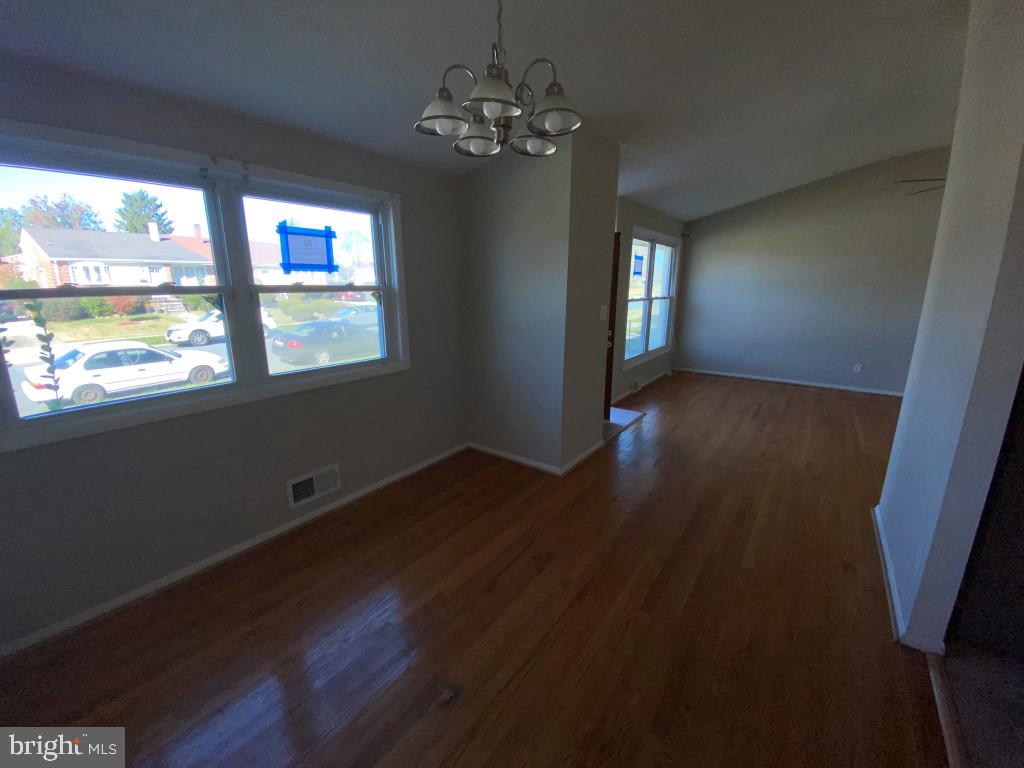 3307 Fieldview Road Baltimore, MD 21207 - Photo 8 of 21 Dining Area
