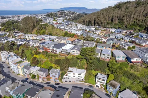 $2,495,000 | 221 Cresta Vista Drive, San Francisco, CA 94127