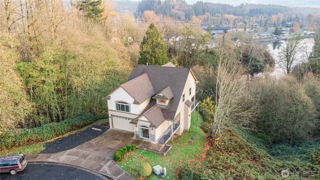 $575,000 | 119 Peninsula Drive, Kelso, WA 98626