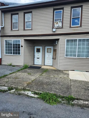 $1,050 | 101 South 2nd Street, Unit 107, St. Clair, PA 17970