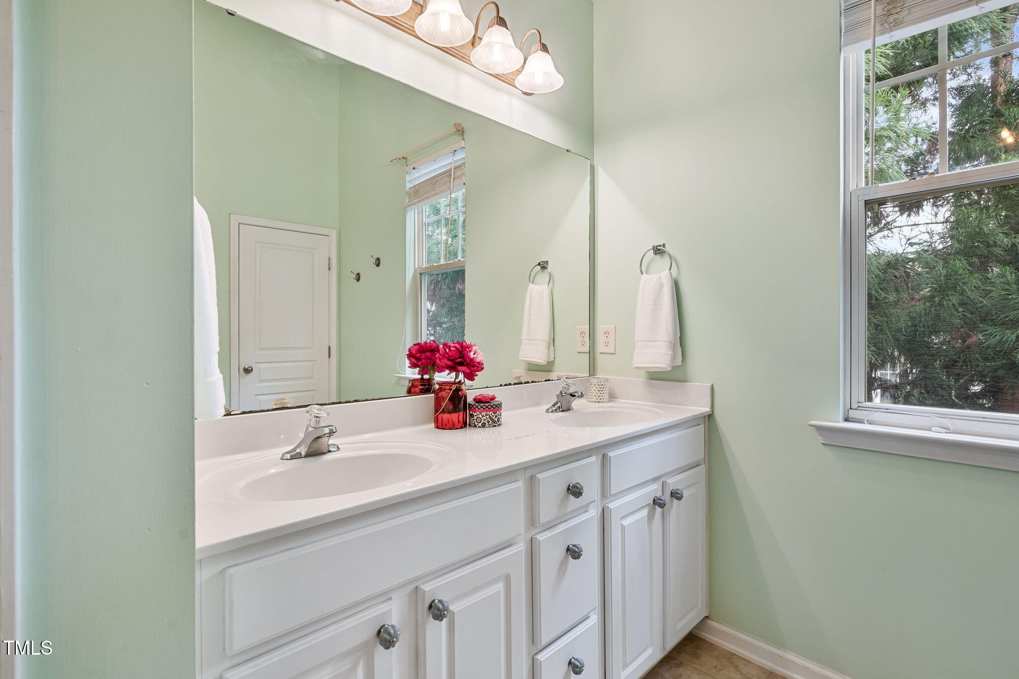 2302 Wispy Green Lane Raleigh, NC 27614 - Photo 23 of 31 28-web-or-mls-DSC09904