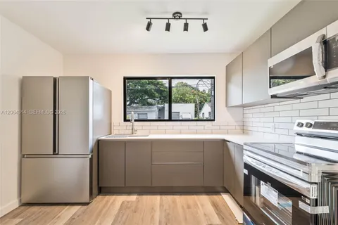$2,600 | 25 Northwest 78th Street, Unit 1, Miami, FL 33150