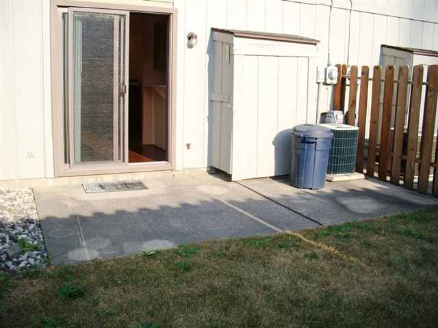 2449 Samoset Road Royal Oak, MI 48073 - Photo 17 of 30 31013990-16.JPG