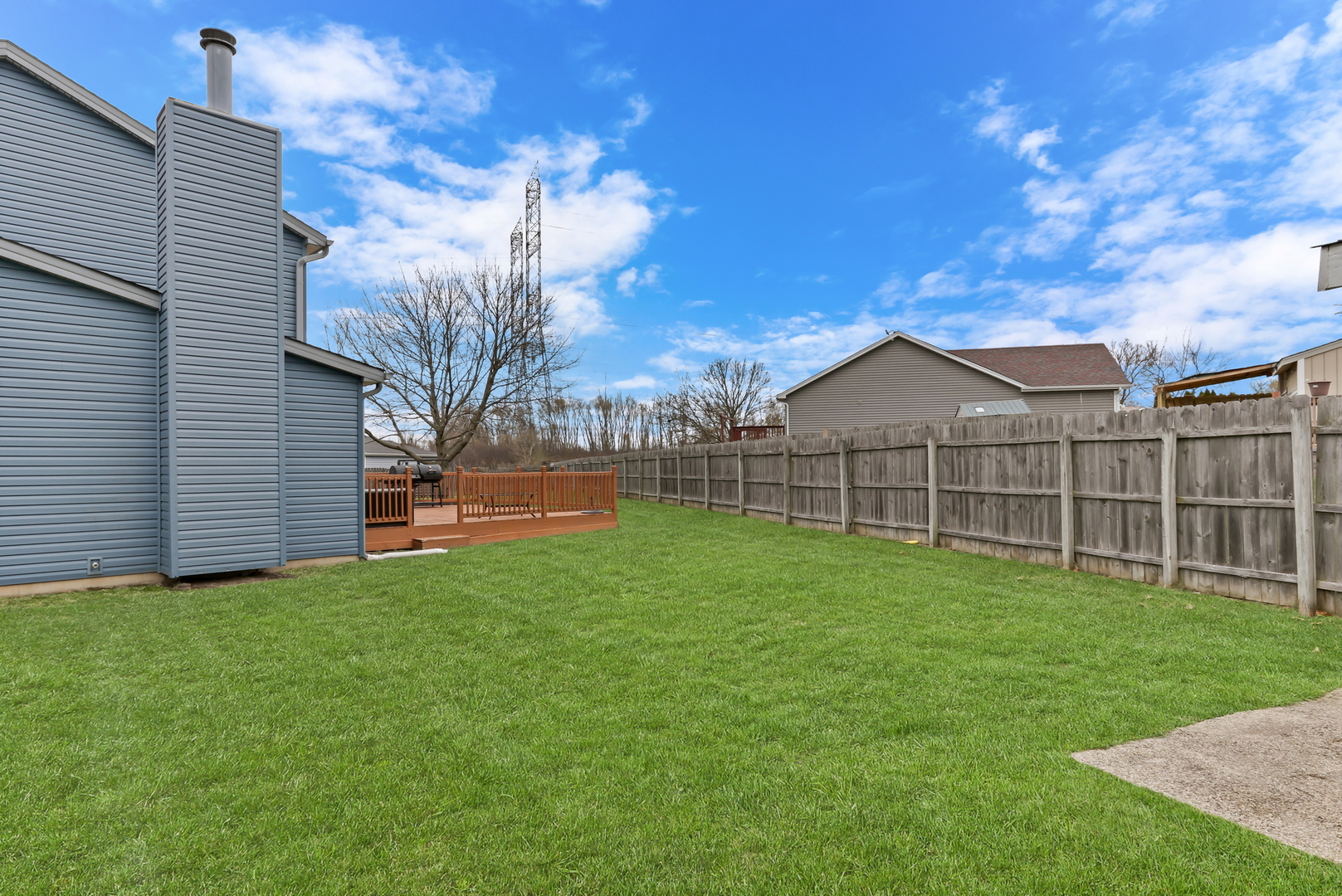 4049 Ridge Road Zion, IL 60099 - Photo 28 of 28 a view of backyard with green space