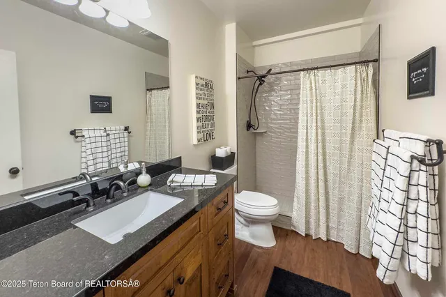 $2,970,000 | 14567 South U Highway, Bondurant, WY 82922