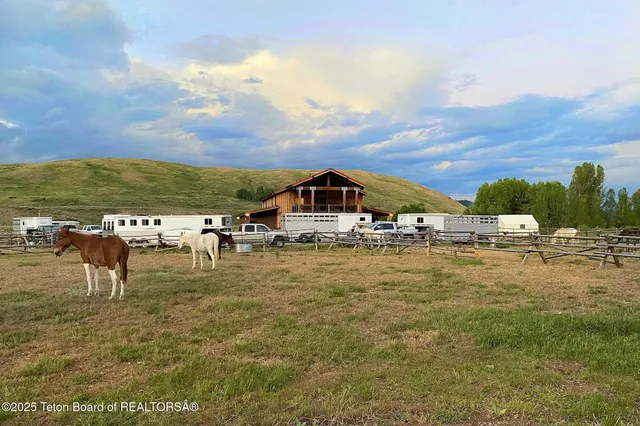 $2,970,000 | 14567 South U Highway, Bondurant, WY 82922