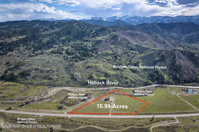 $2,970,000 | 14567 South U Highway, Bondurant, WY 82922