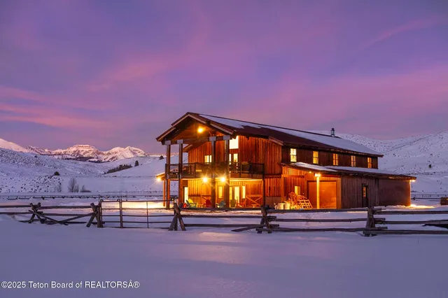 $2,970,000 | 14567 South U Highway, Bondurant, WY 82922