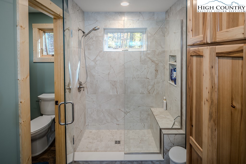 207 Jackpine Road Beech Mountain, NC 28604 - Photo 17 of 34