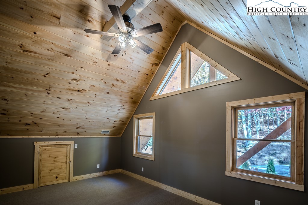 207 Jackpine Road Beech Mountain, NC 28604 - Photo 20 of 34