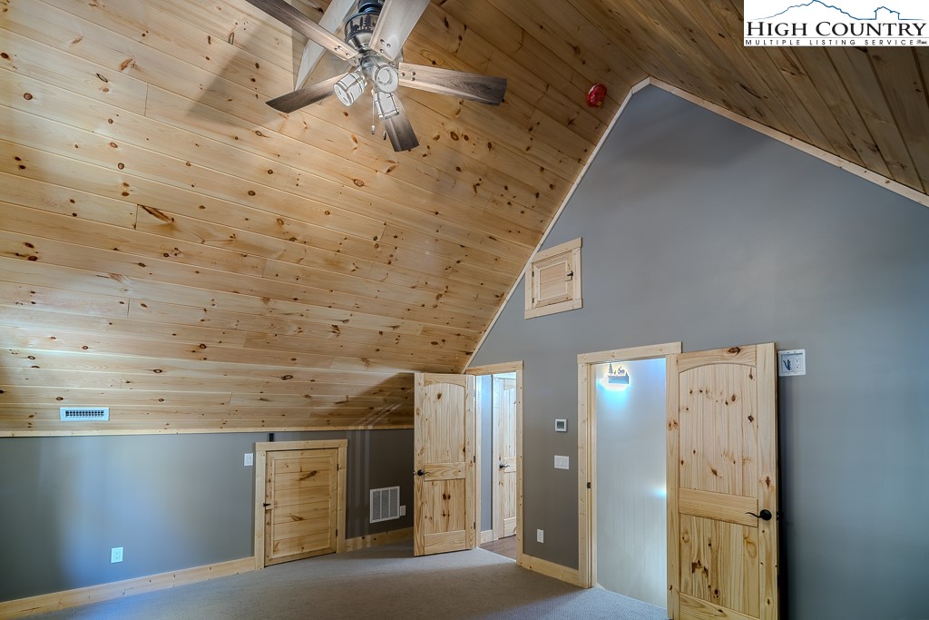 207 Jackpine Road Beech Mountain, NC 28604 - Photo 23 of 34
