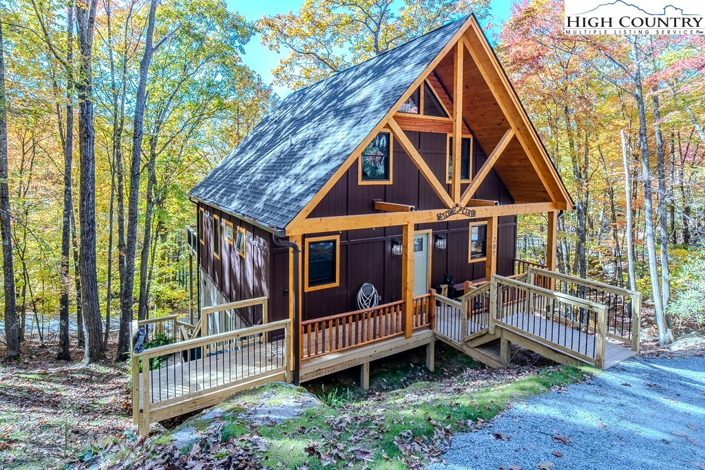 207 Jackpine Road Beech Mountain, NC 28604 - Photo 30 of 34