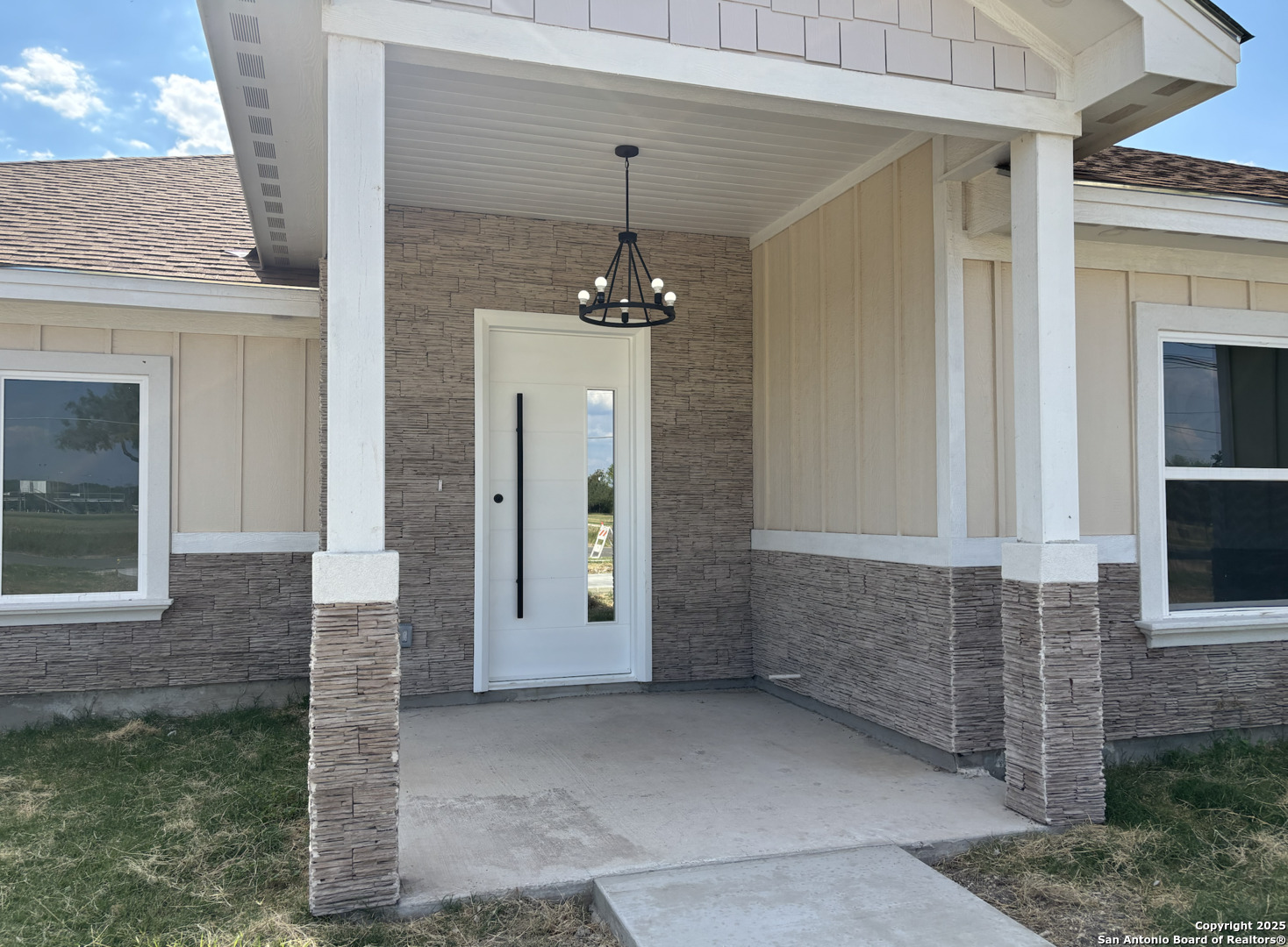 809 North Camp Street Uvalde, TX 78801 - Photo 2 of 30 a view of a house with a outdoor space