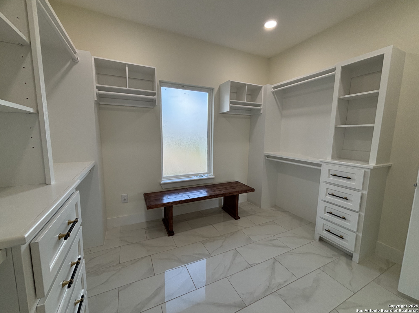 809 North Camp Street Uvalde, TX 78801 - Photo 23 of 30 a view of room with cabinets