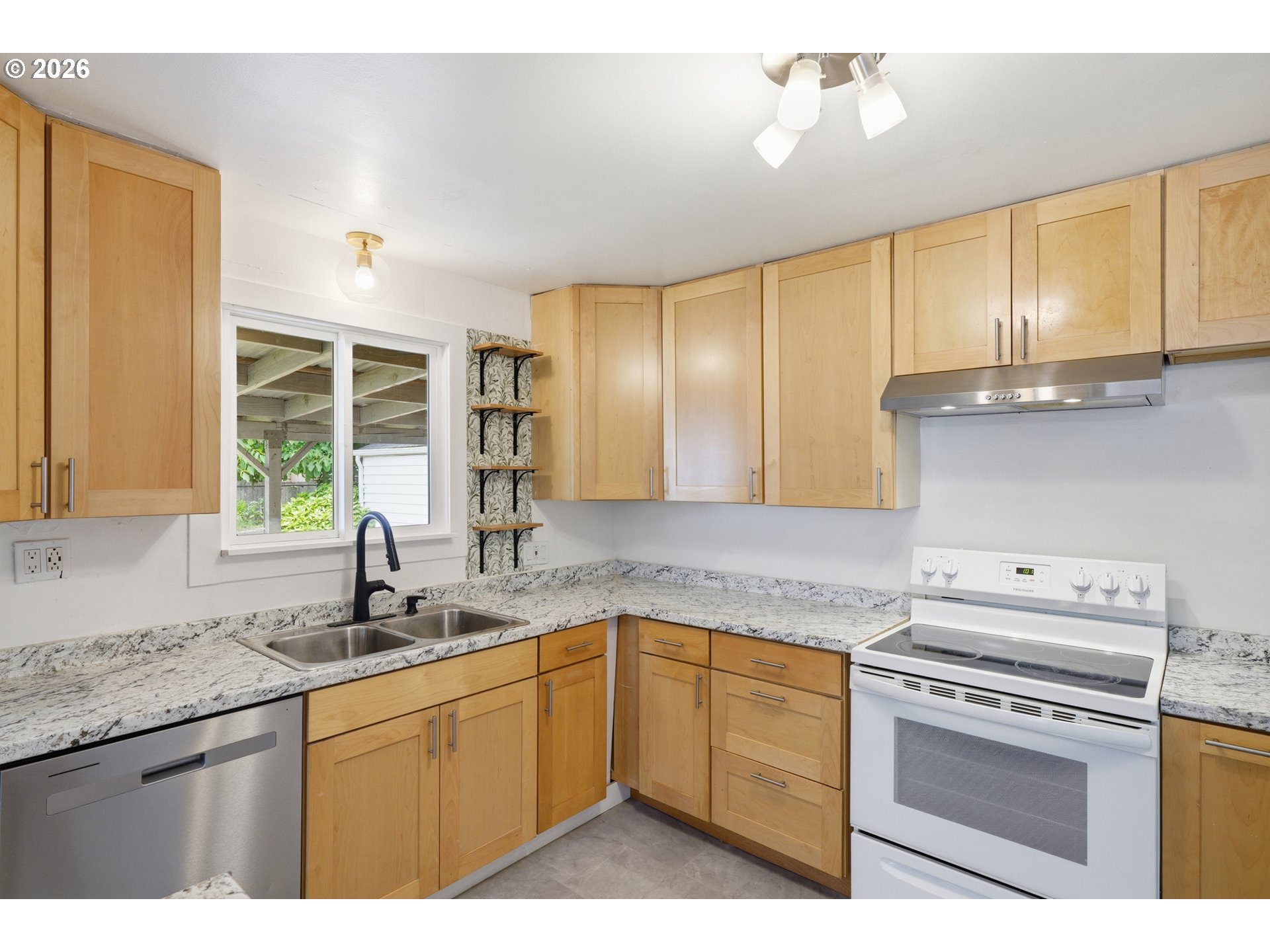541 26th Avenue Longview, WA 98632 - Photo 11 of 25