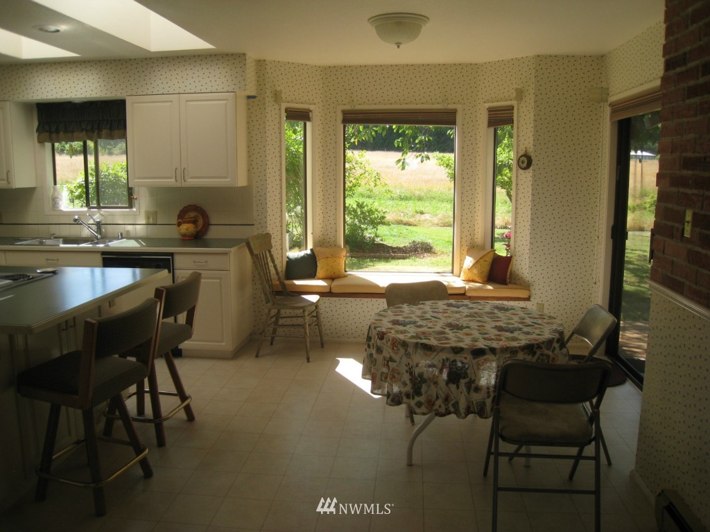 4711 Sand Road Bellingham, WA 98226 - Photo 8 of 15 Gallery Image 8