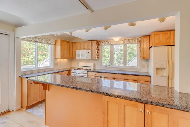 $1,199,000 | 73 Beechnut Drive, Lincoln, NH 03251