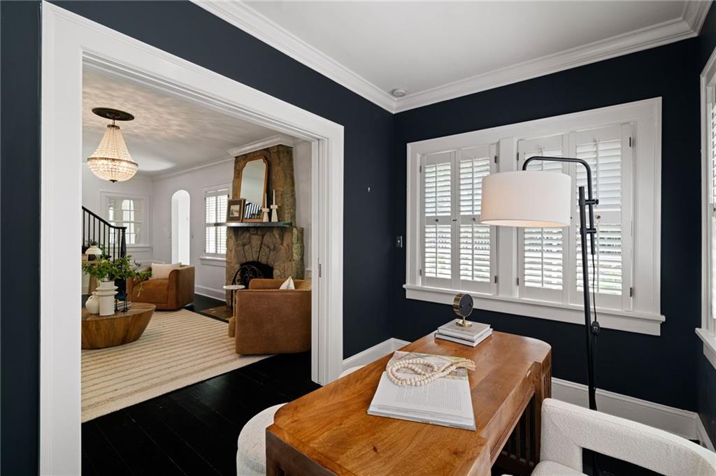 578 Montgomery Ferry Road Northeast Atlanta, GA 30324 - Photo 6 of 33 Gallery Image 6