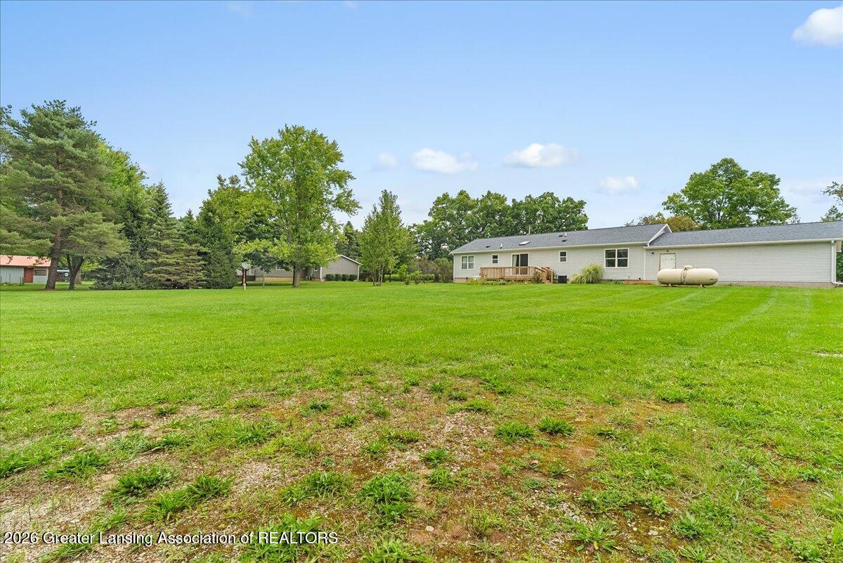 10586 Williams Road Dewitt, MI 48820 - Photo 44 of 47 44-Media Jett -43