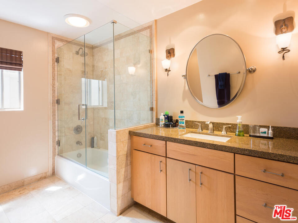 13360 Maxella Avenue, Unit 3 Marina del Rey, CA 90292 - Photo 17 of 19