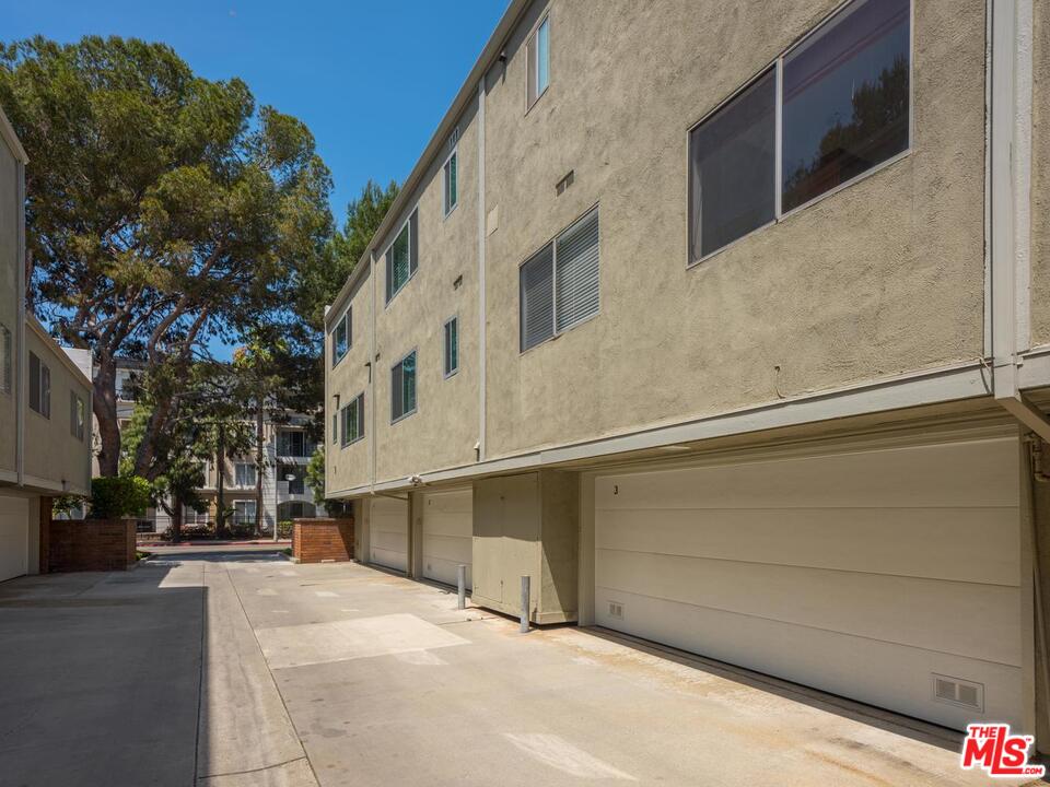 13360 Maxella Avenue, Unit 3 Marina del Rey, CA 90292 - Photo 18 of 19