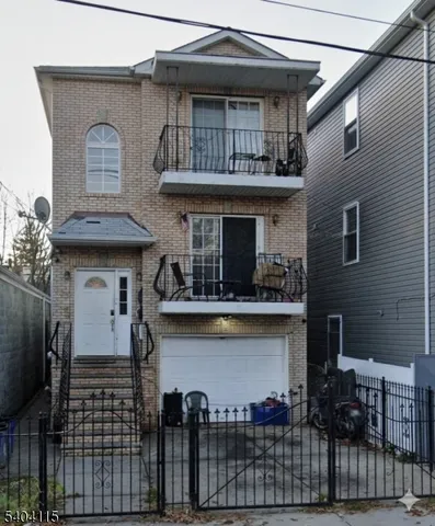 $2,900 | 439 South 11th Street, Unit 2, Newark, NJ 07103