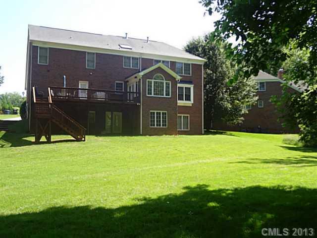 1712 Stevens Ridge Road Matthews, NC 28105 - Photo 2 of 16