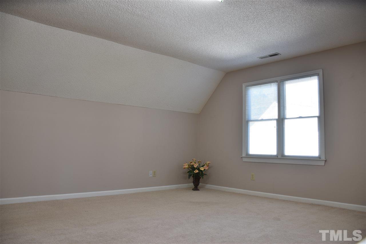 2102 Fountain Ridge Road Chapel Hill, NC 27517 - Photo 23 of 28