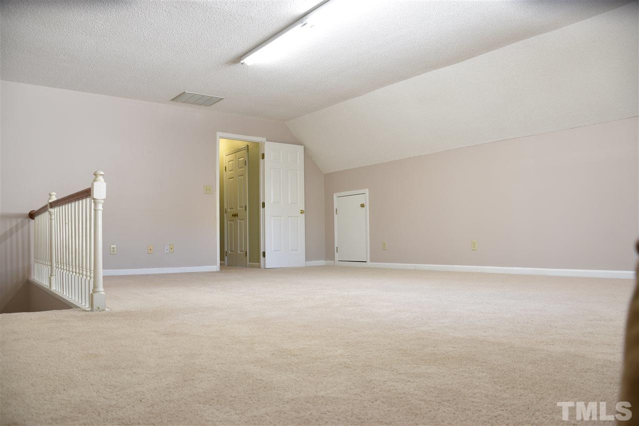 2102 Fountain Ridge Road Chapel Hill, NC 27517 - Photo 24 of 28