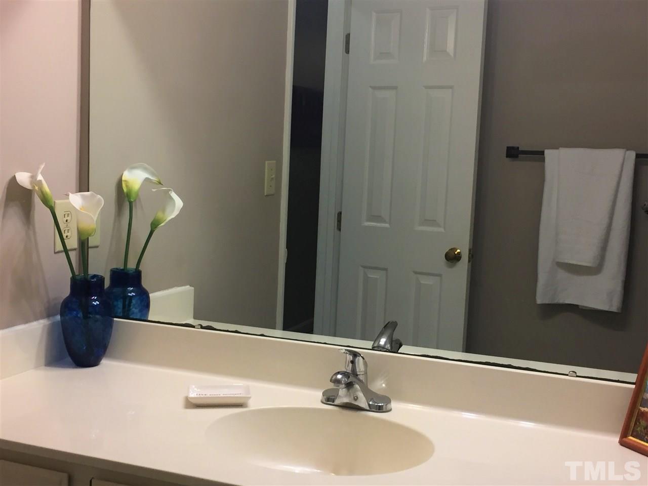 2102 Fountain Ridge Road Chapel Hill, NC 27517 - Photo 25 of 28