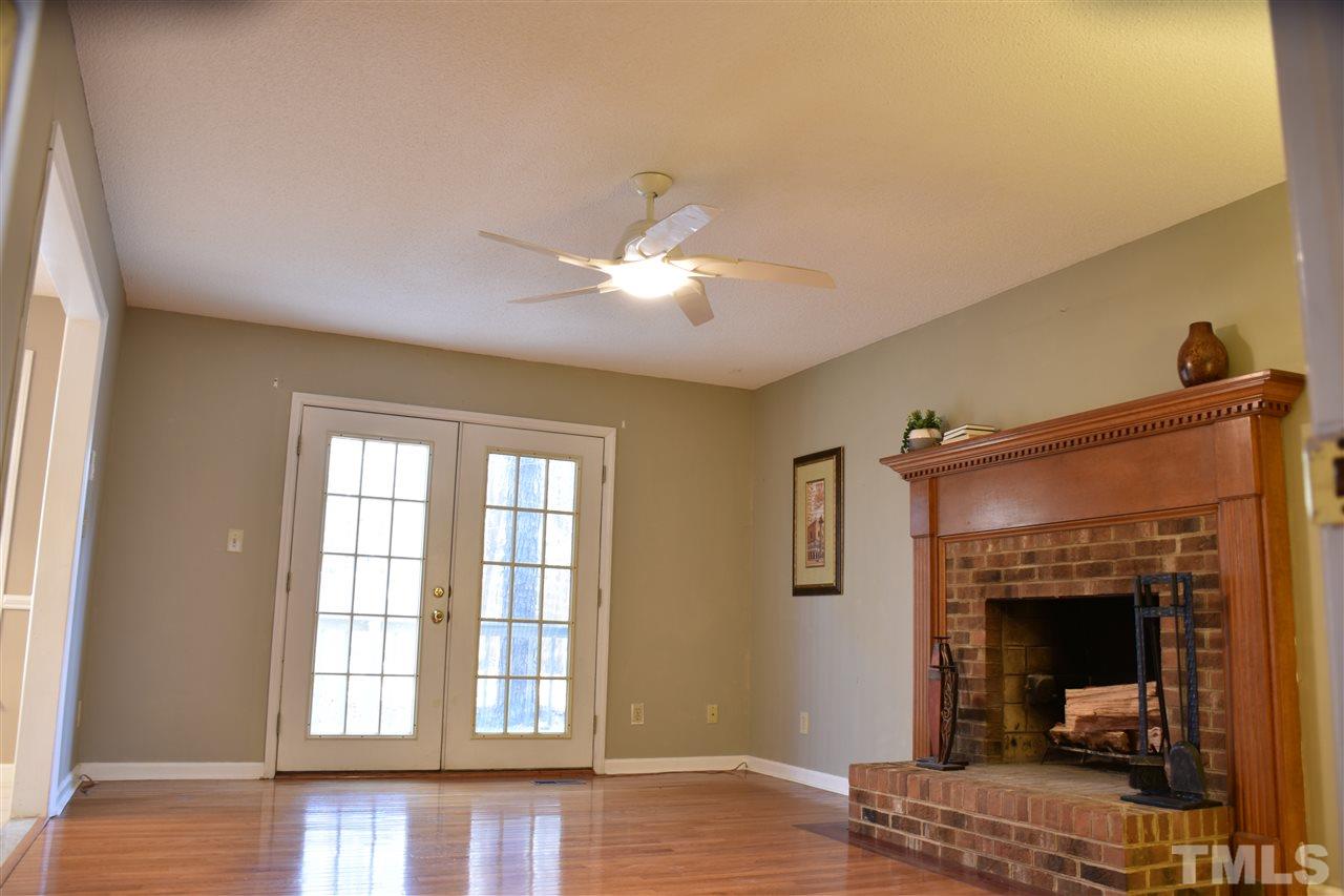 2102 Fountain Ridge Road Chapel Hill, NC 27517 - Photo 5 of 28