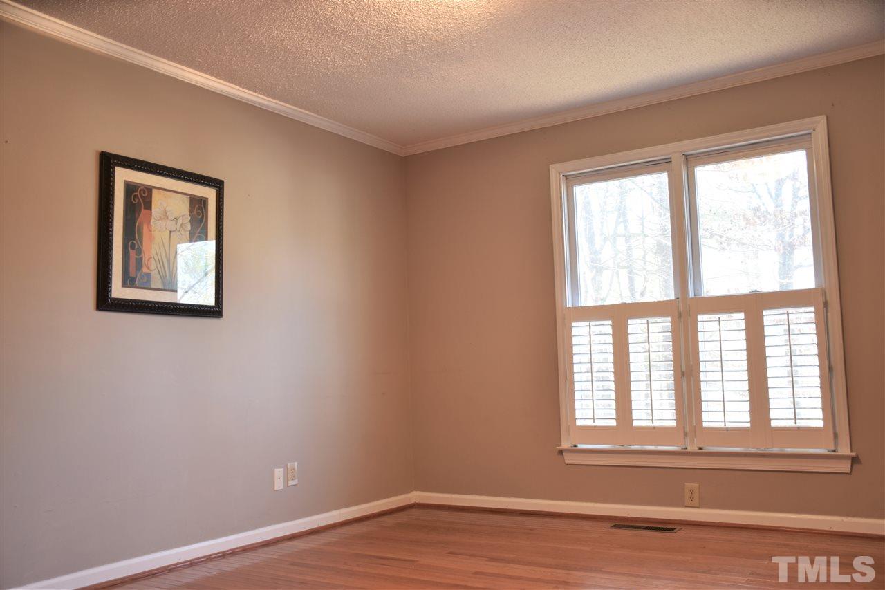 2102 Fountain Ridge Road Chapel Hill, NC 27517 - Photo 6 of 28