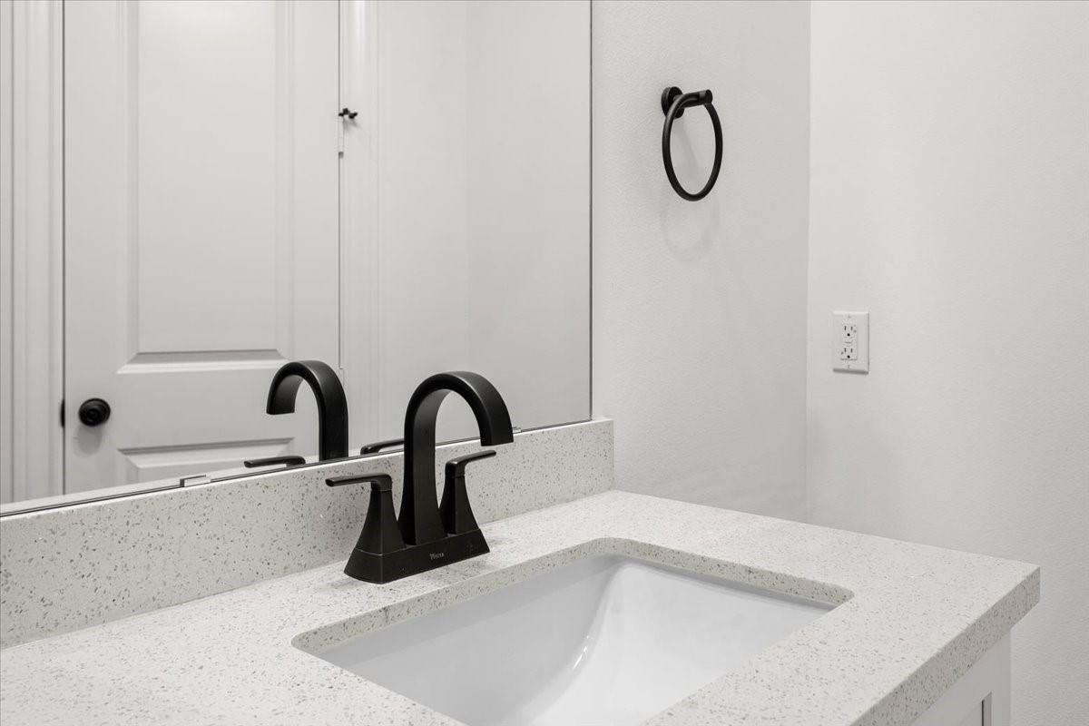 311 Tennessee Street Houston, TX 77029 - Photo 21 of 38