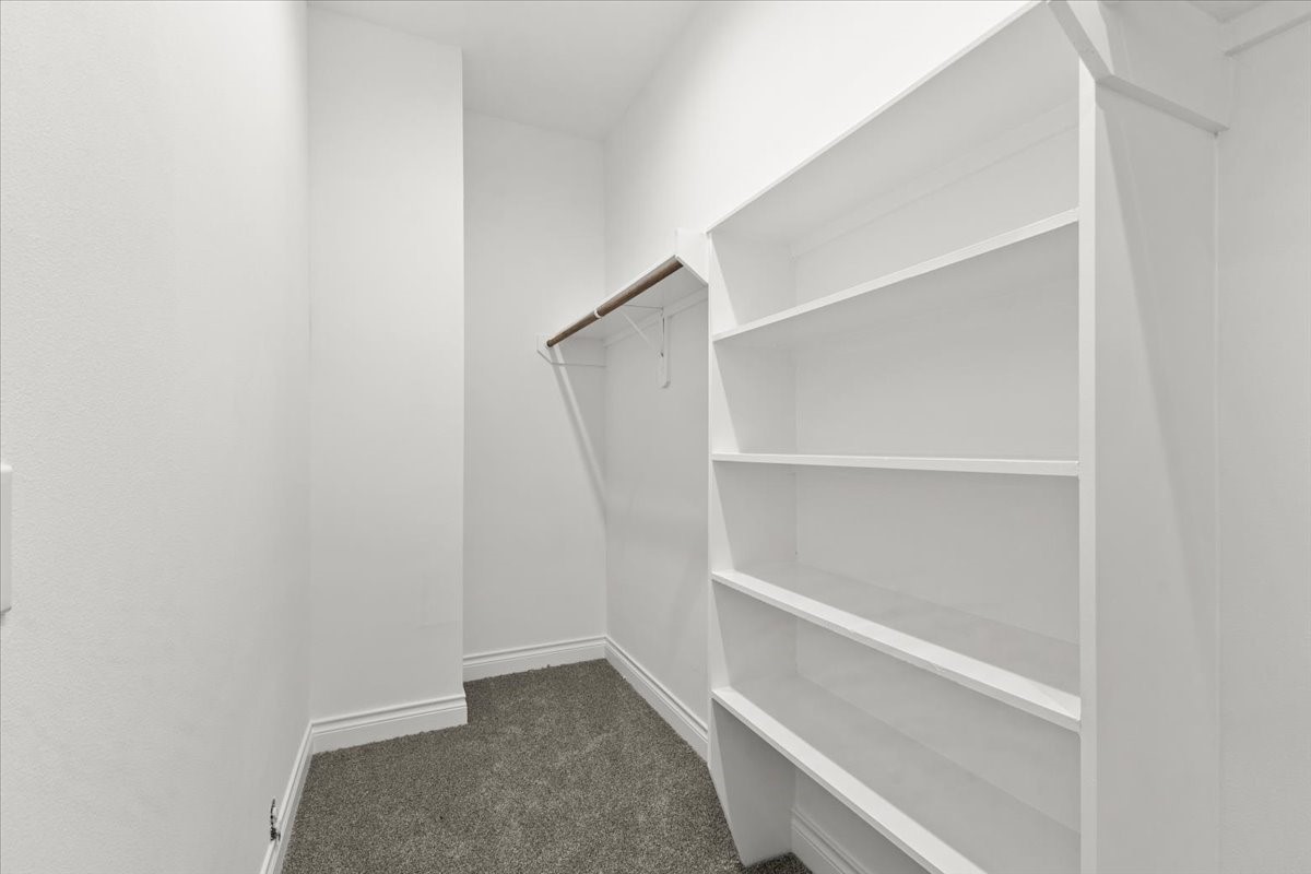 311 Tennessee Street Houston, TX 77029 - Photo 34 of 38 a view of an empty walk in closet