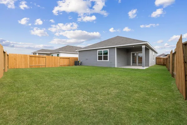 $1,880 | 15619 Plum Brk Drive, Conroe, TX 77303