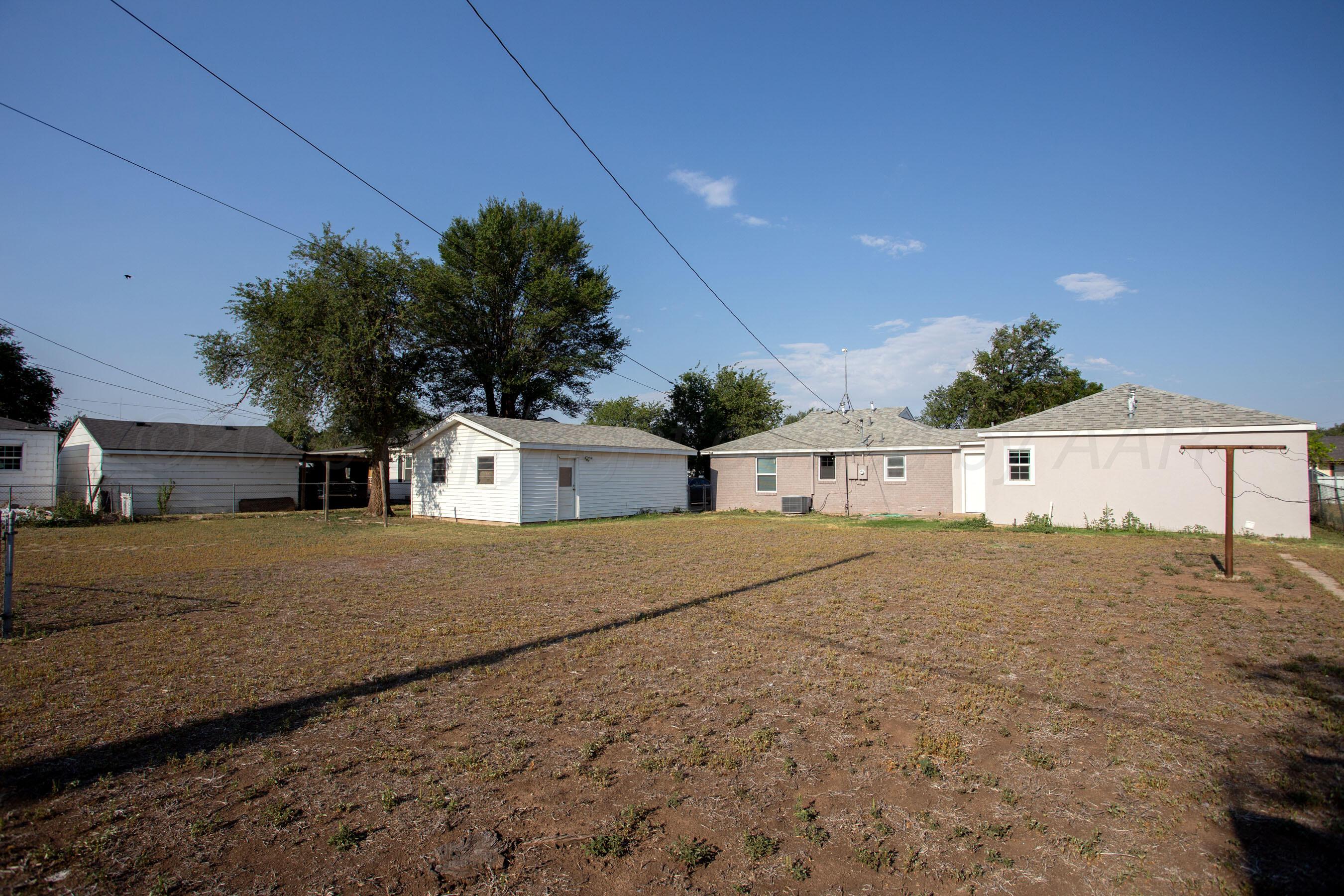 1002 North Spring Street Amarillo, TX 79107 - Photo 29 of 29 Back Yard - View 4