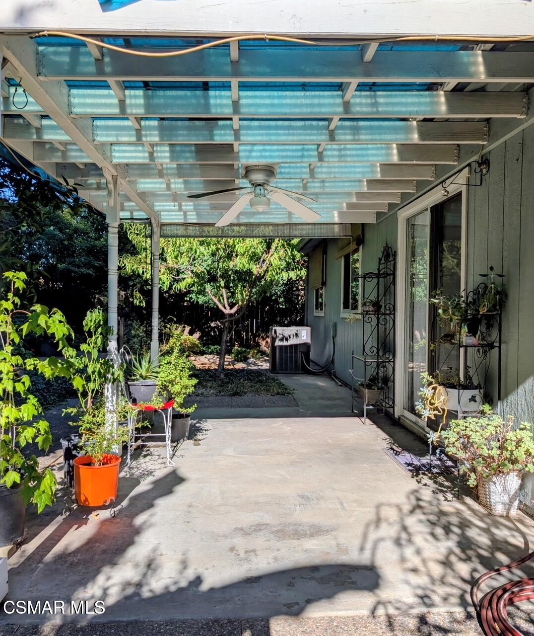 282 Pinon Way Red Bluff, CA 96080 - Photo 9 of 27 back patio