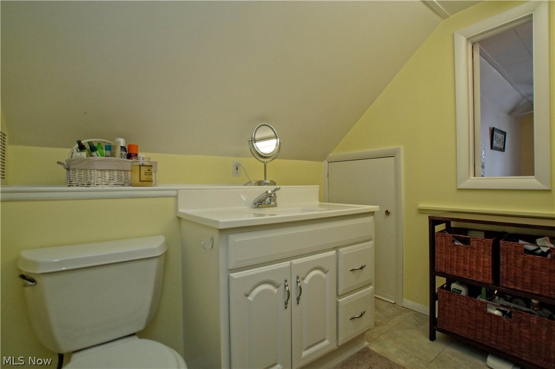 1361 Belrose Road Cleveland, OH 44124 - Photo 17 of 25 Gallery Image 17