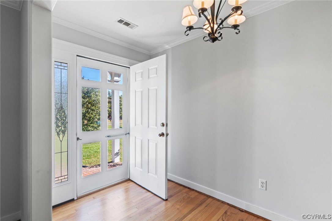 10699 Courtney Road Glen Allen, VA 23060 - Photo 3 of 44 Gallery Image 3