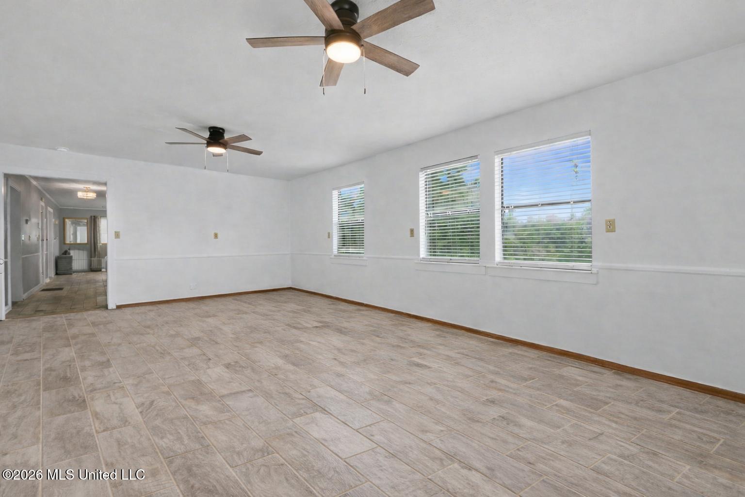 4707 Griffin Street Moss Point, MS 39563 - Photo 5 of 42 006