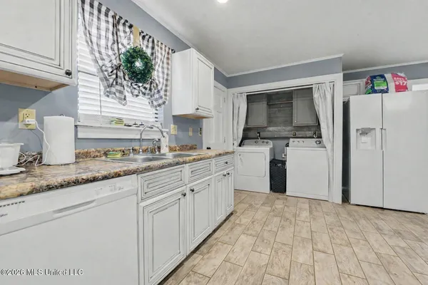 $300,000 | 4707 Griffin Street, Moss Point, MS 39563