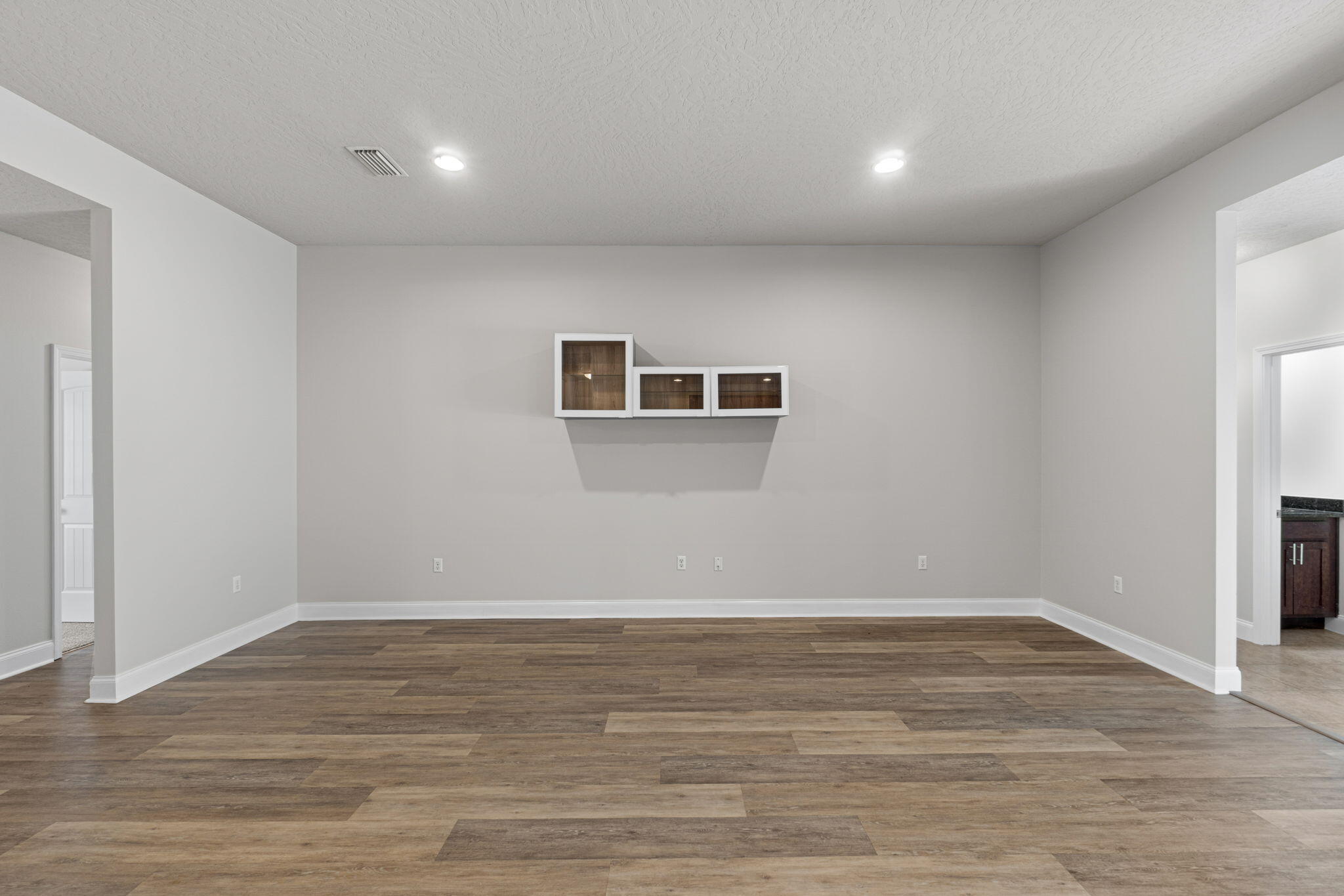 4616 Hermosa Road Crestview, FL 32539 - Photo 11 of 34 Great living space