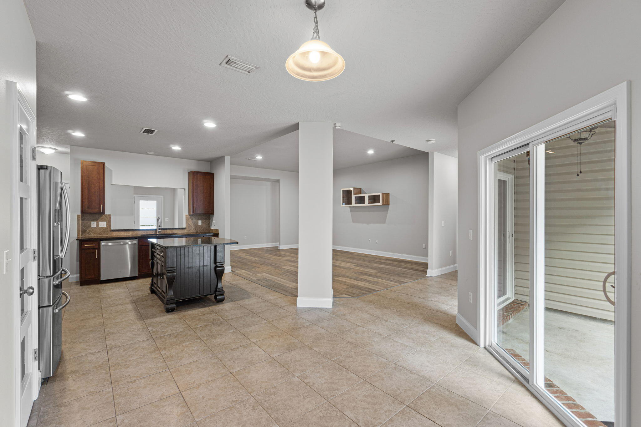 4616 Hermosa Road Crestview, FL 32539 - Photo 8 of 34 Dining area, slider doors to back patio