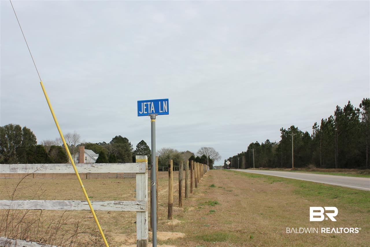 10 County Road 32 Elberta, AL 36530 - Photo 5 of 7