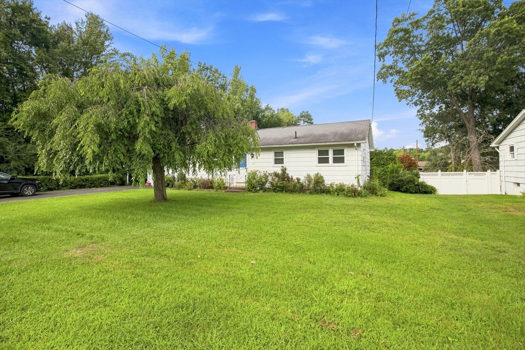 115 Bemis Road Holyoke, MA 01040 - Photo 3 of 29 Gallery Image 3