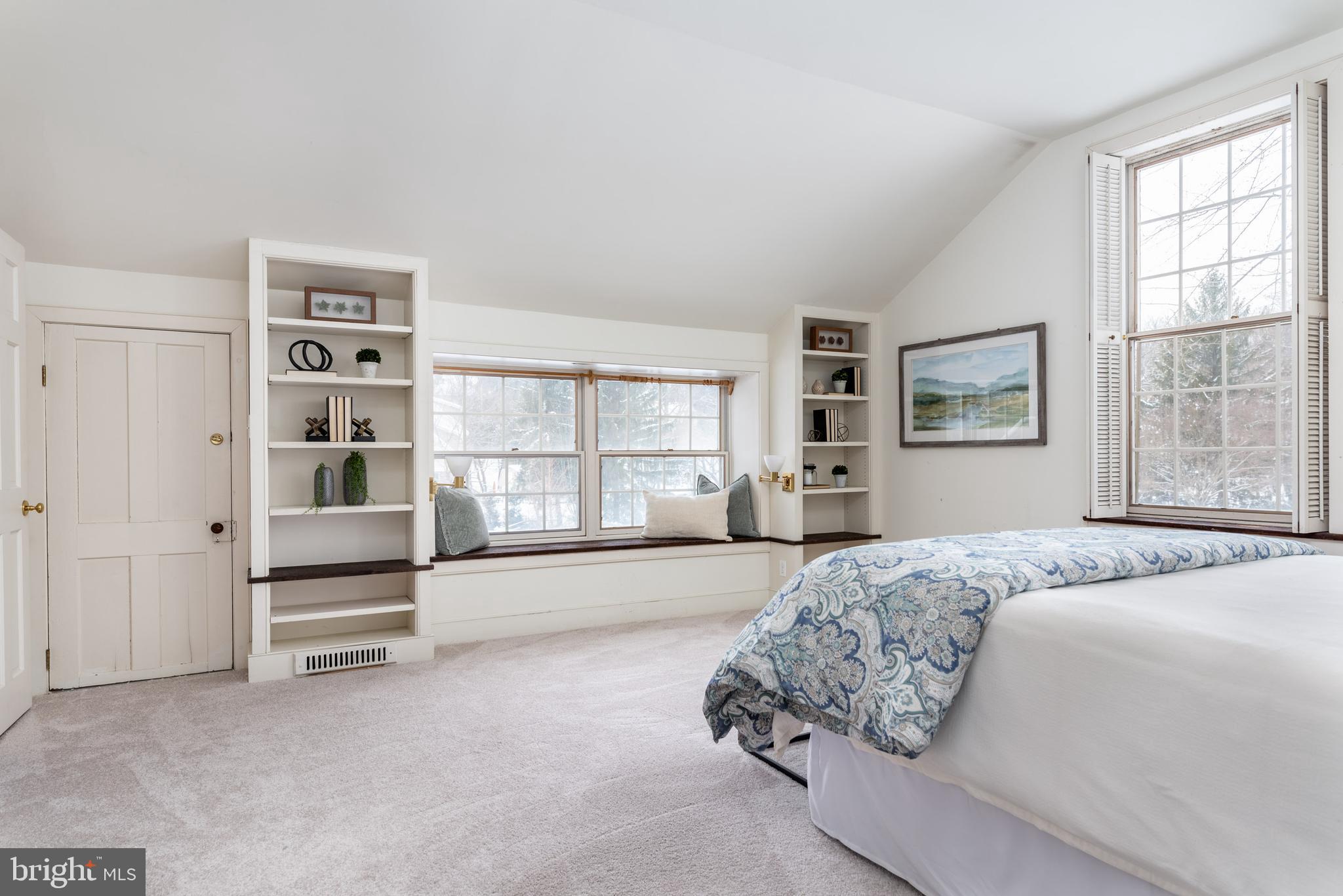 264 South Radnor Chester Road Villanova, PA 19085 - Photo 14 of 49 Main Floor Primary Bedroom.